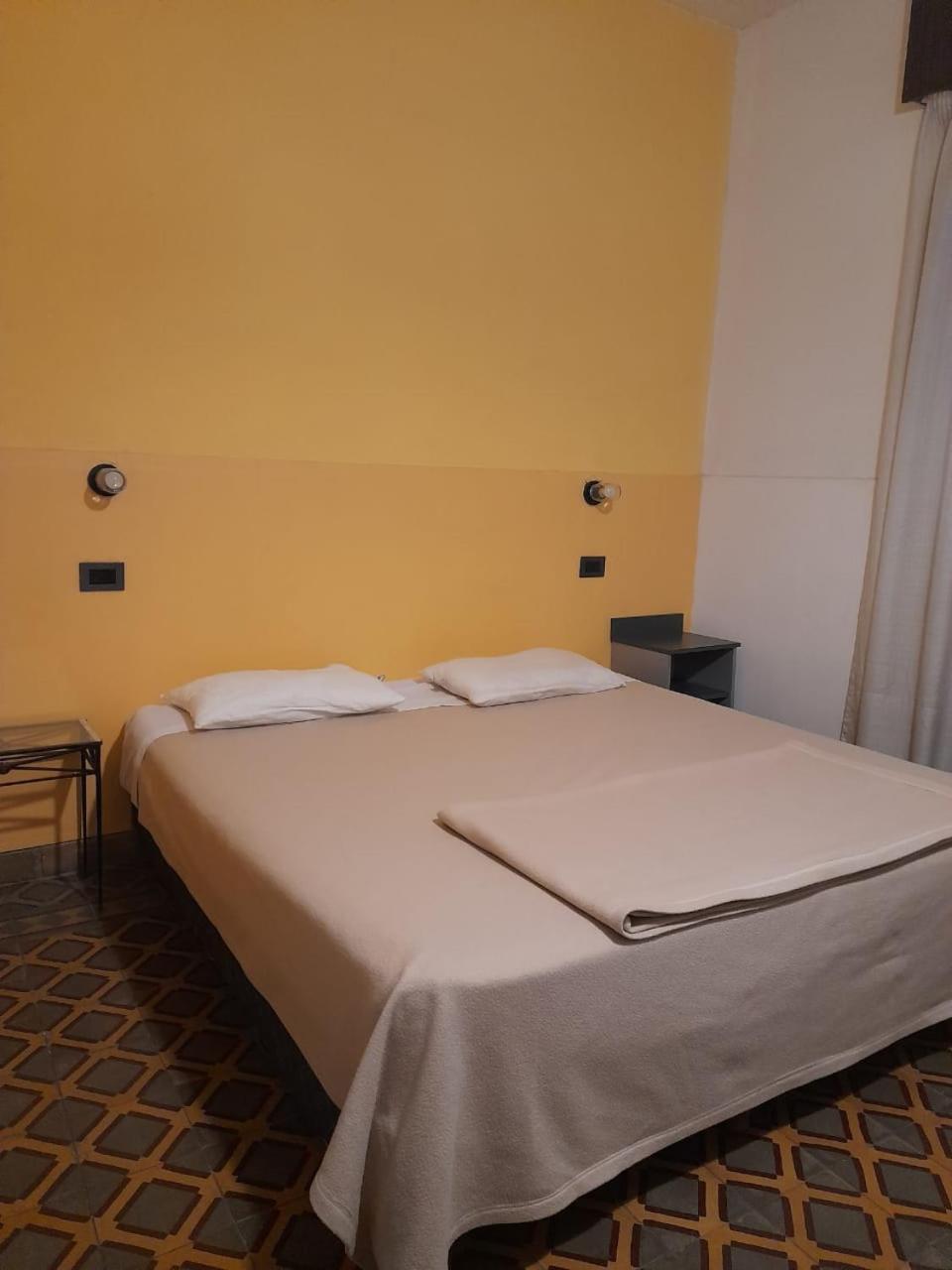 סן רפאל Antonieta Hostel מראה חיצוני תמונה